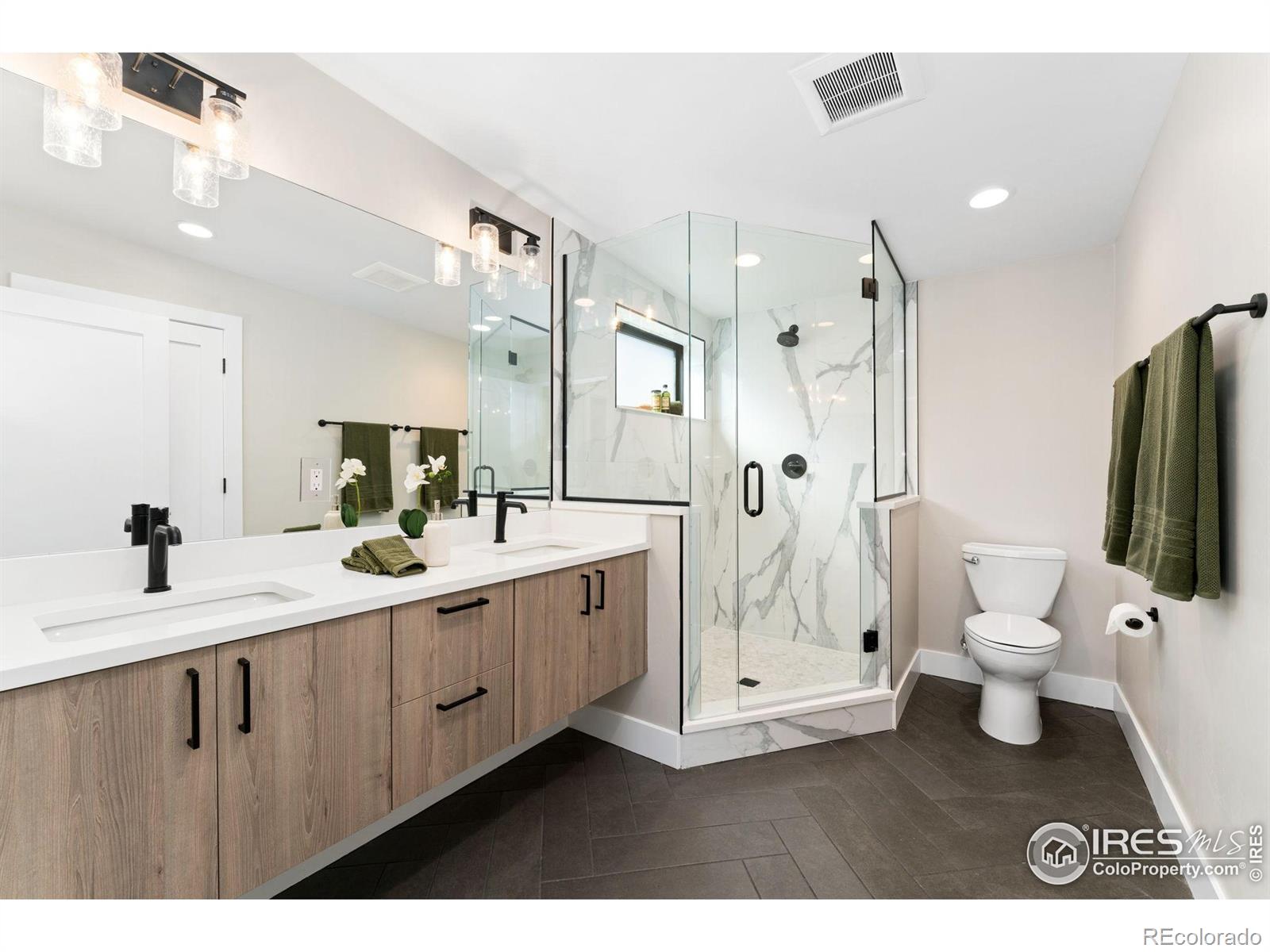 MLS Image #28 for 1385 n king street,denver, Colorado