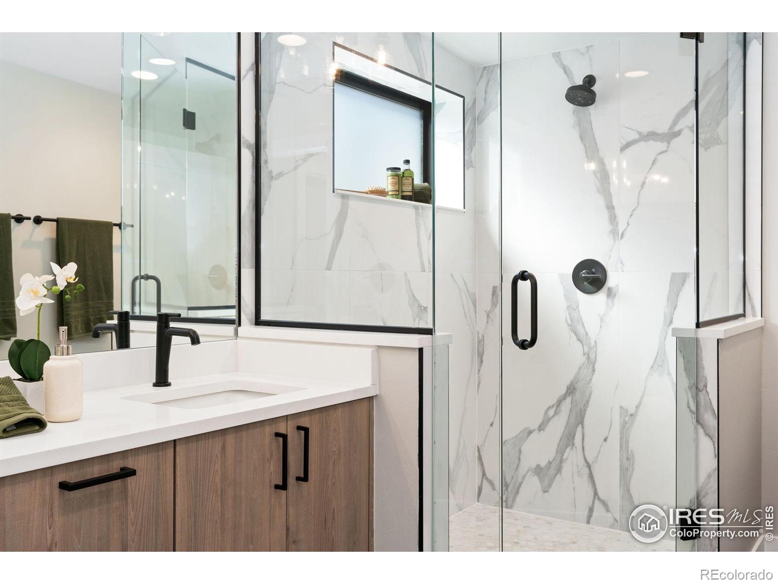 MLS Image #29 for 1385 n king street,denver, Colorado