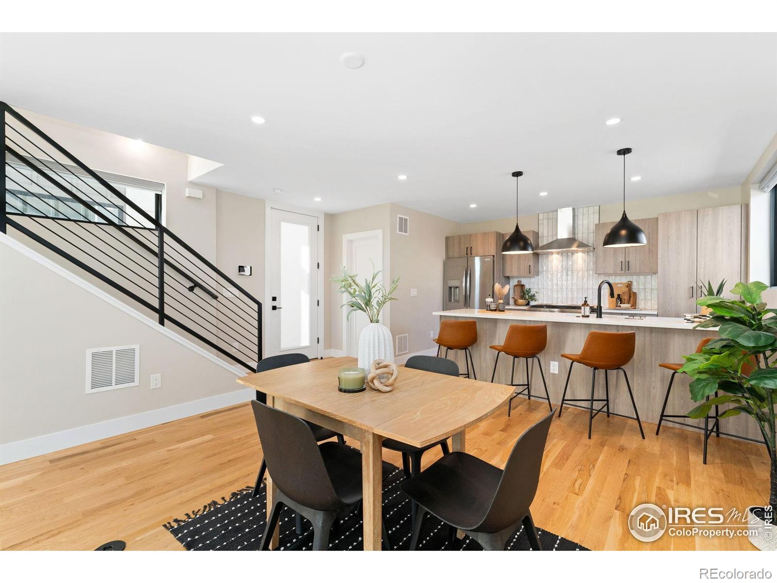 MLS Image #7 for 1385 n king street,denver, Colorado