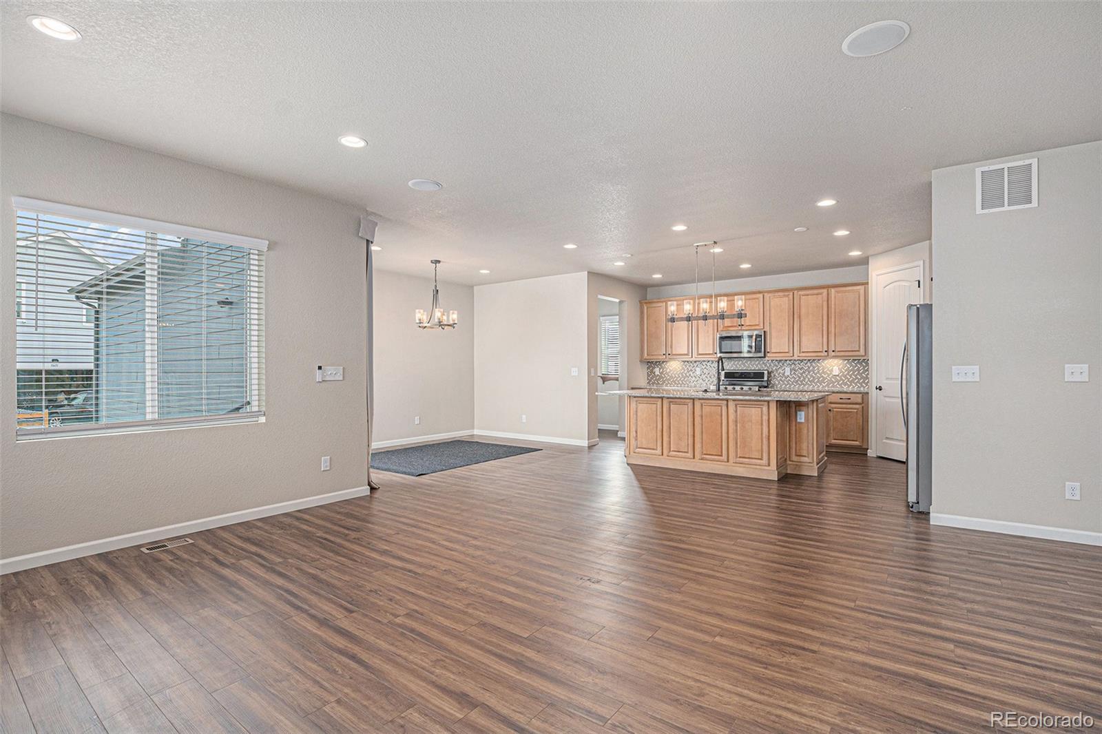 MLS Image #7 for 10610  reunion parkway,commerce city, Colorado