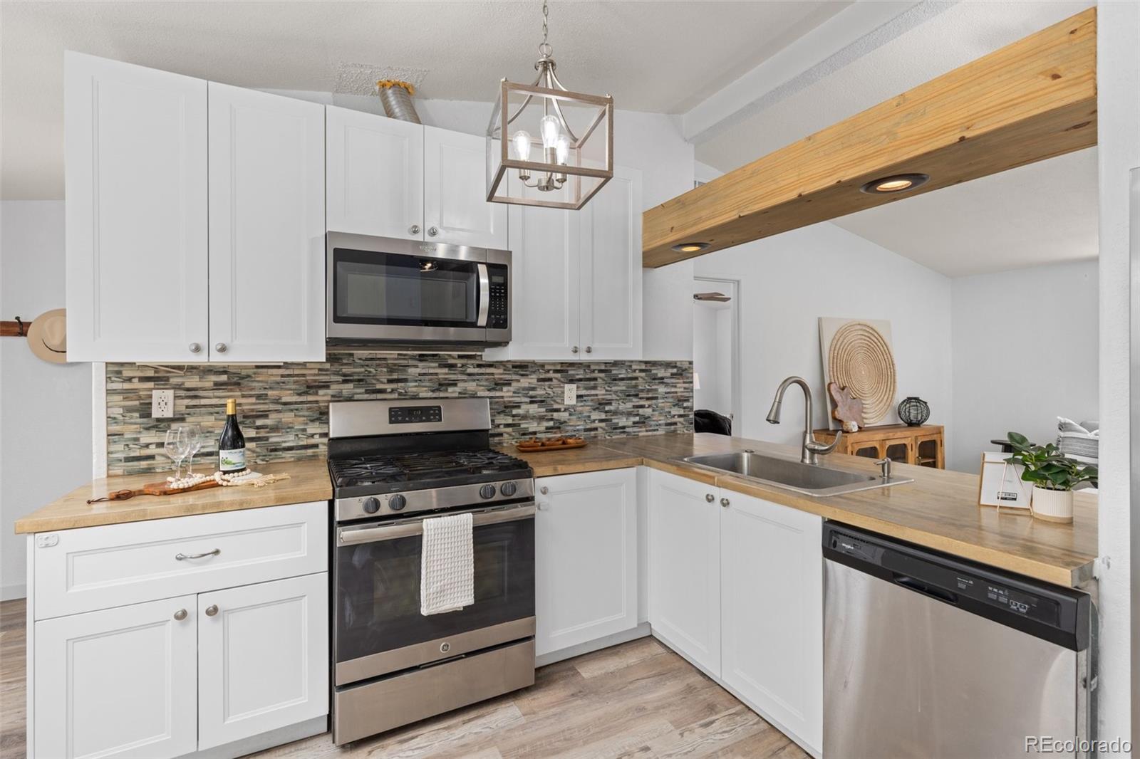 MLS Image #8 for 762 s paddock street,elizabeth, Colorado
