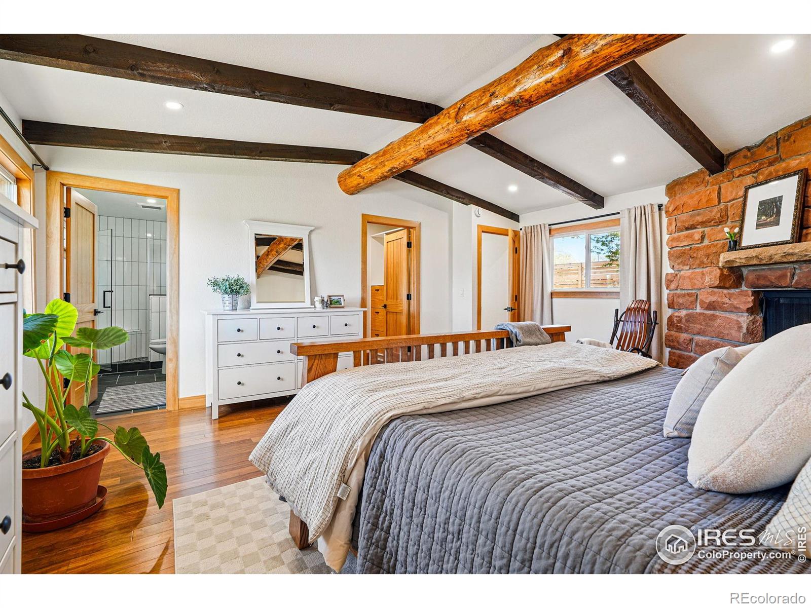 MLS Image #18 for 330 n overland trail,fort collins, Colorado
