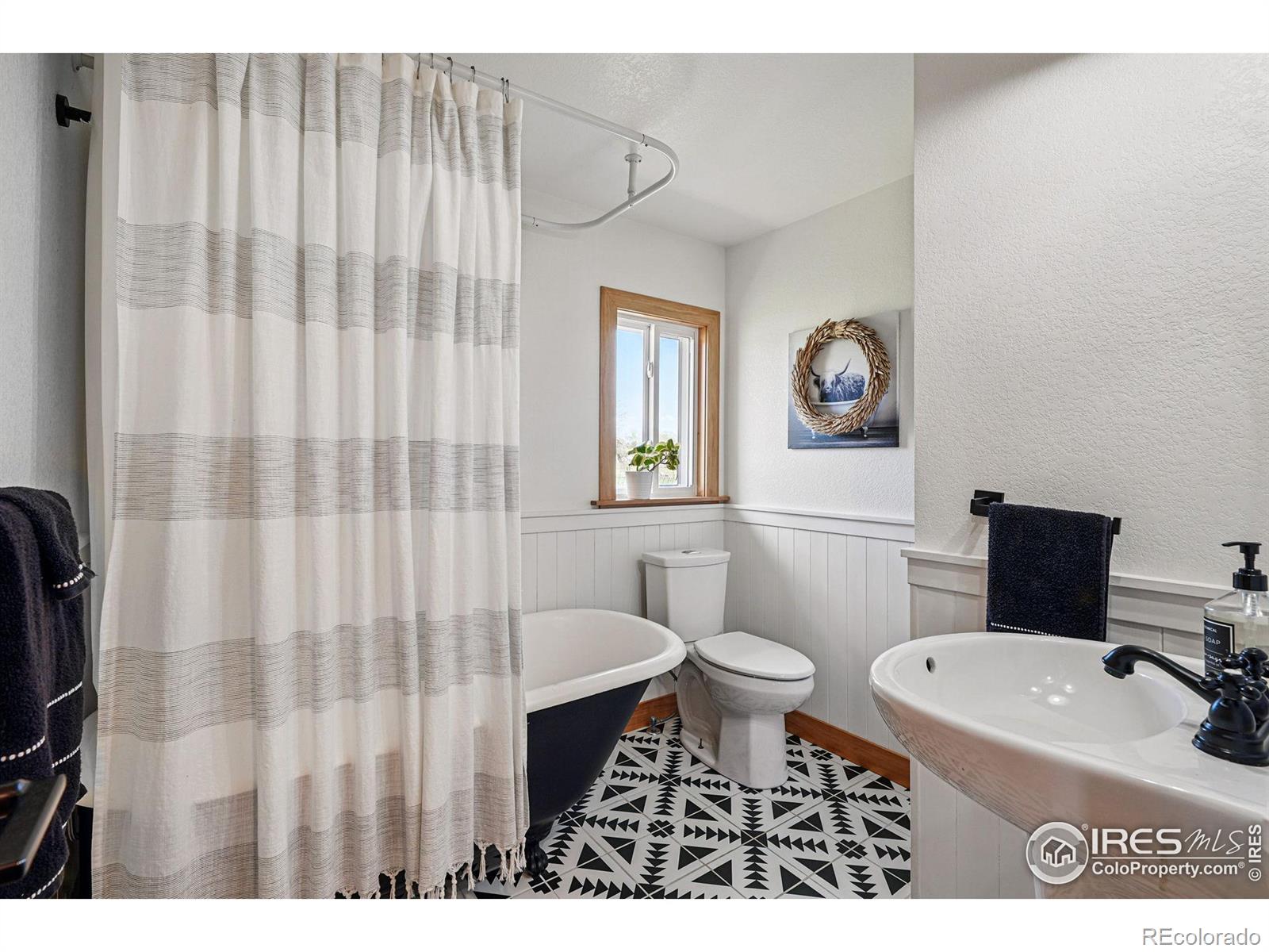 MLS Image #6 for 330 n overland trail,fort collins, Colorado