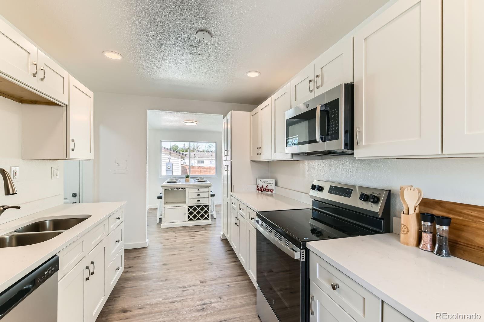 MLS Image #13 for 3871  moore street,wheat ridge, Colorado