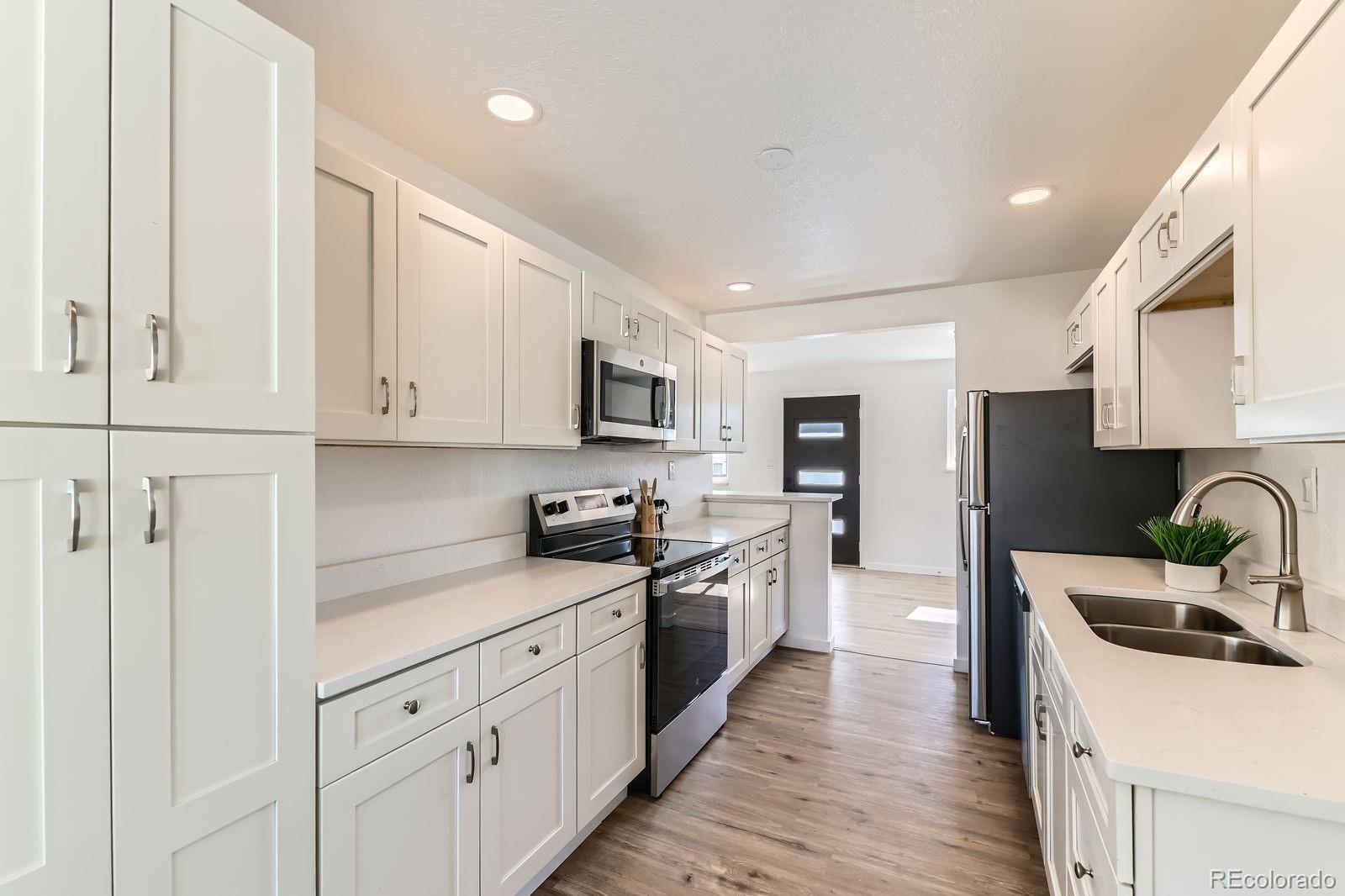 MLS Image #15 for 3871  moore street,wheat ridge, Colorado