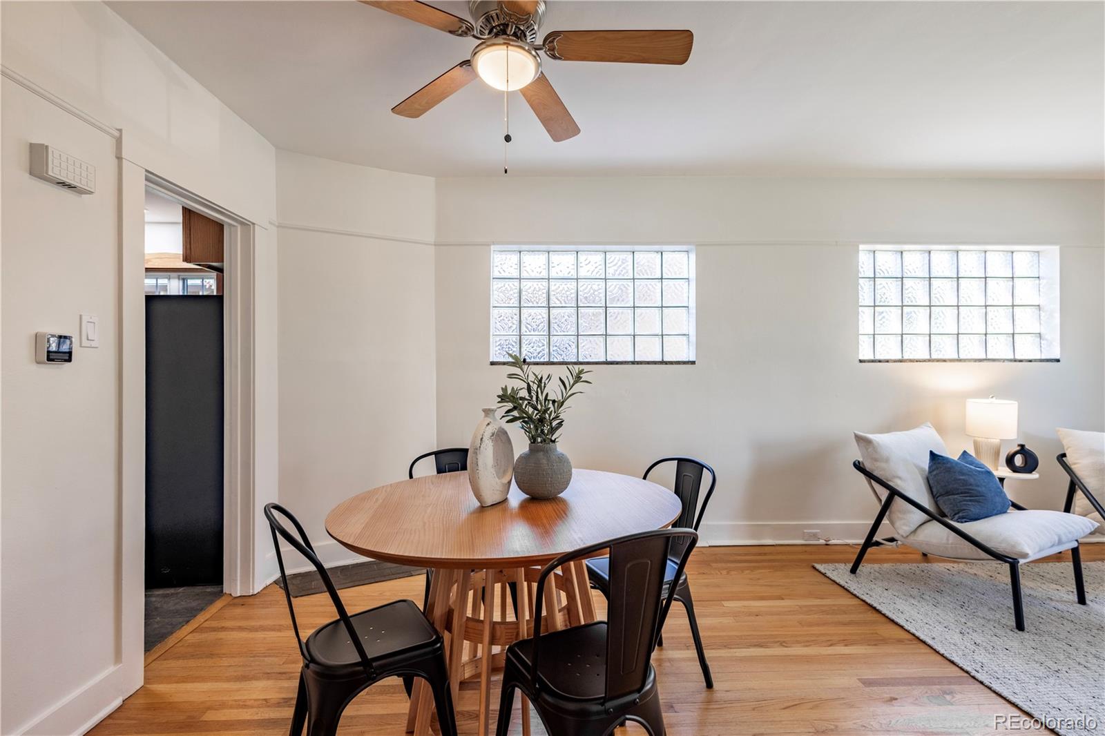 MLS Image #10 for 1836 s grant street,denver, Colorado
