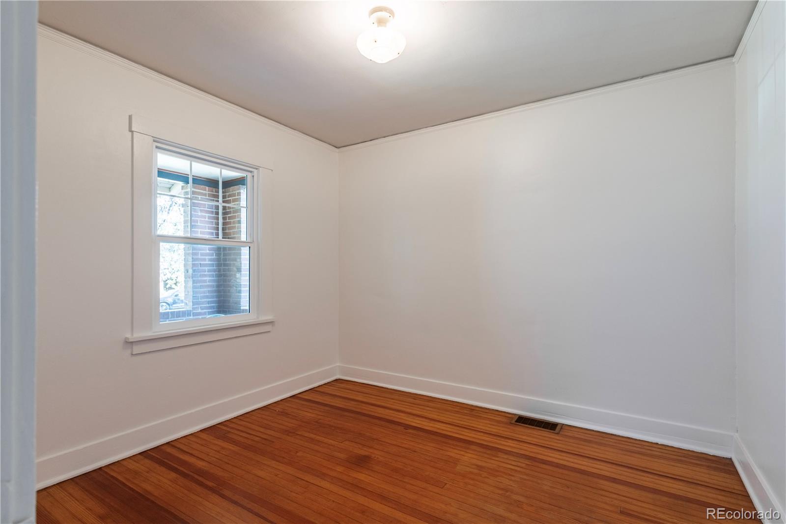 MLS Image #21 for 1836 s grant street,denver, Colorado
