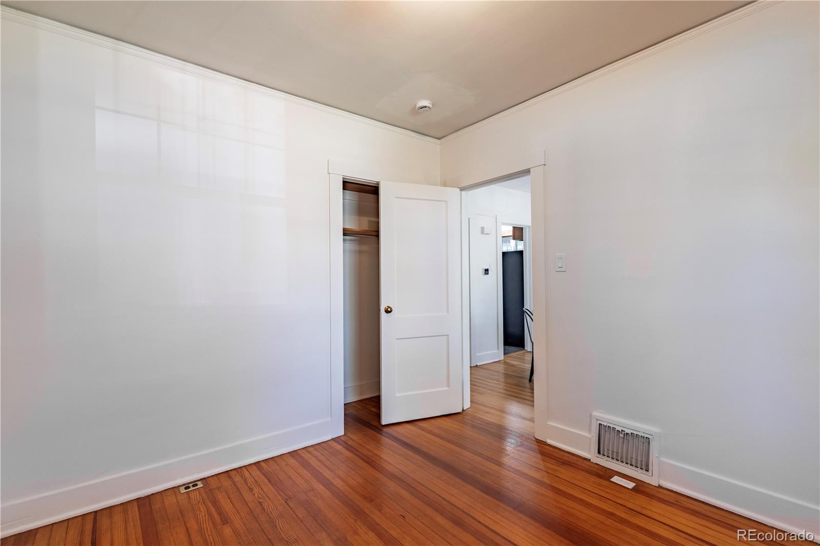 MLS Image #22 for 1836 s grant street,denver, Colorado
