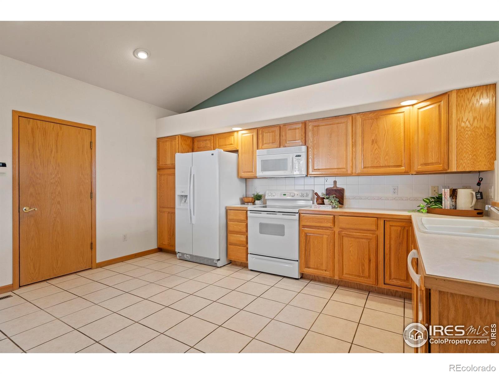 MLS Image #6 for 2151  chesapeake drive,fort collins, Colorado