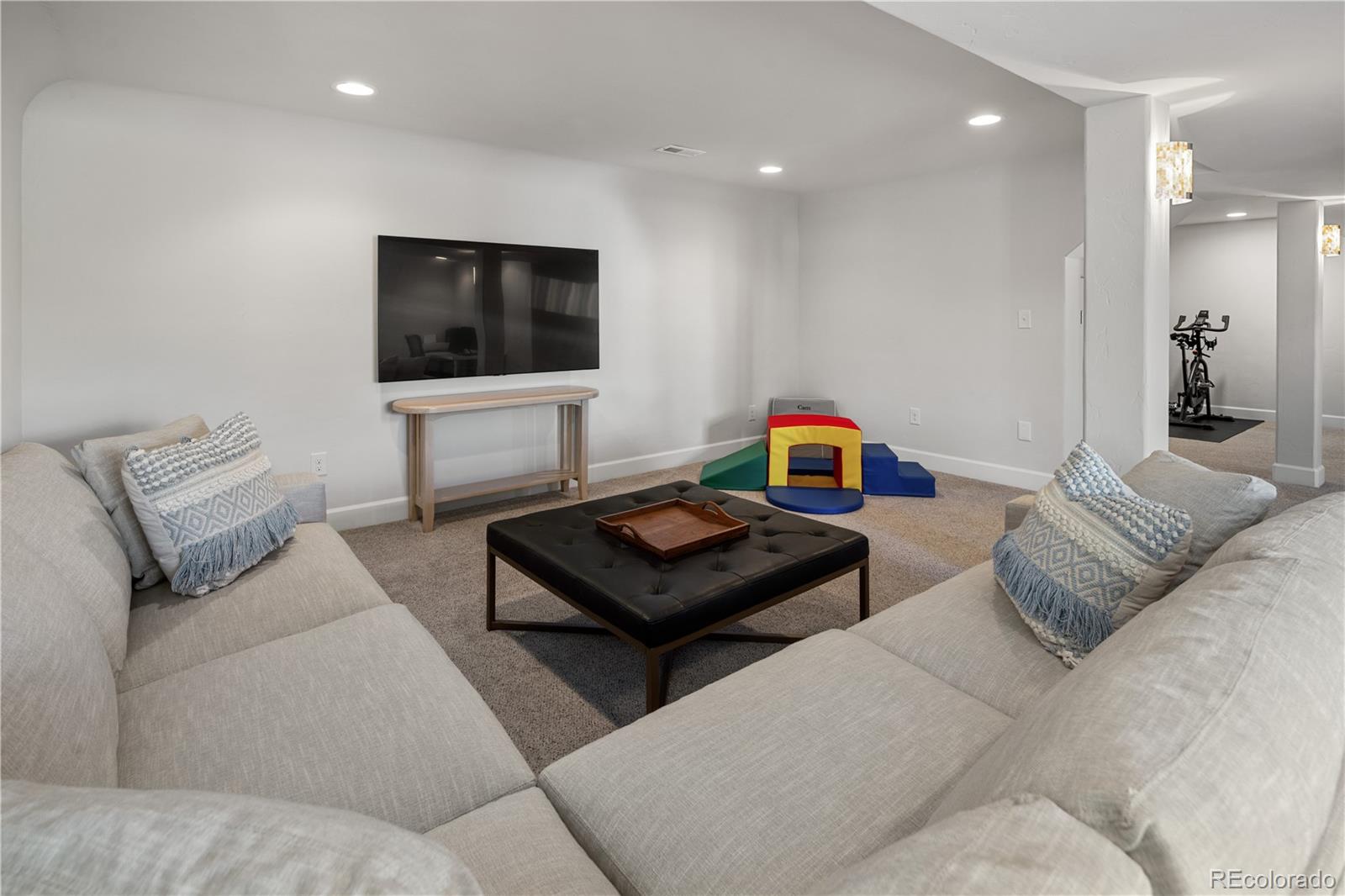 MLS Image #26 for 6470  field street,arvada, Colorado