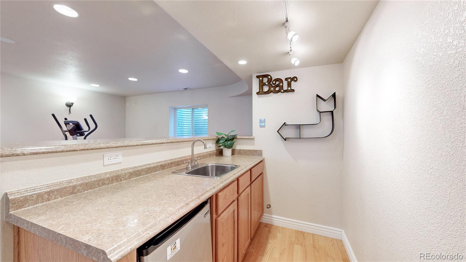 MLS Image #33 for 11560  river run circle,commerce city, Colorado
