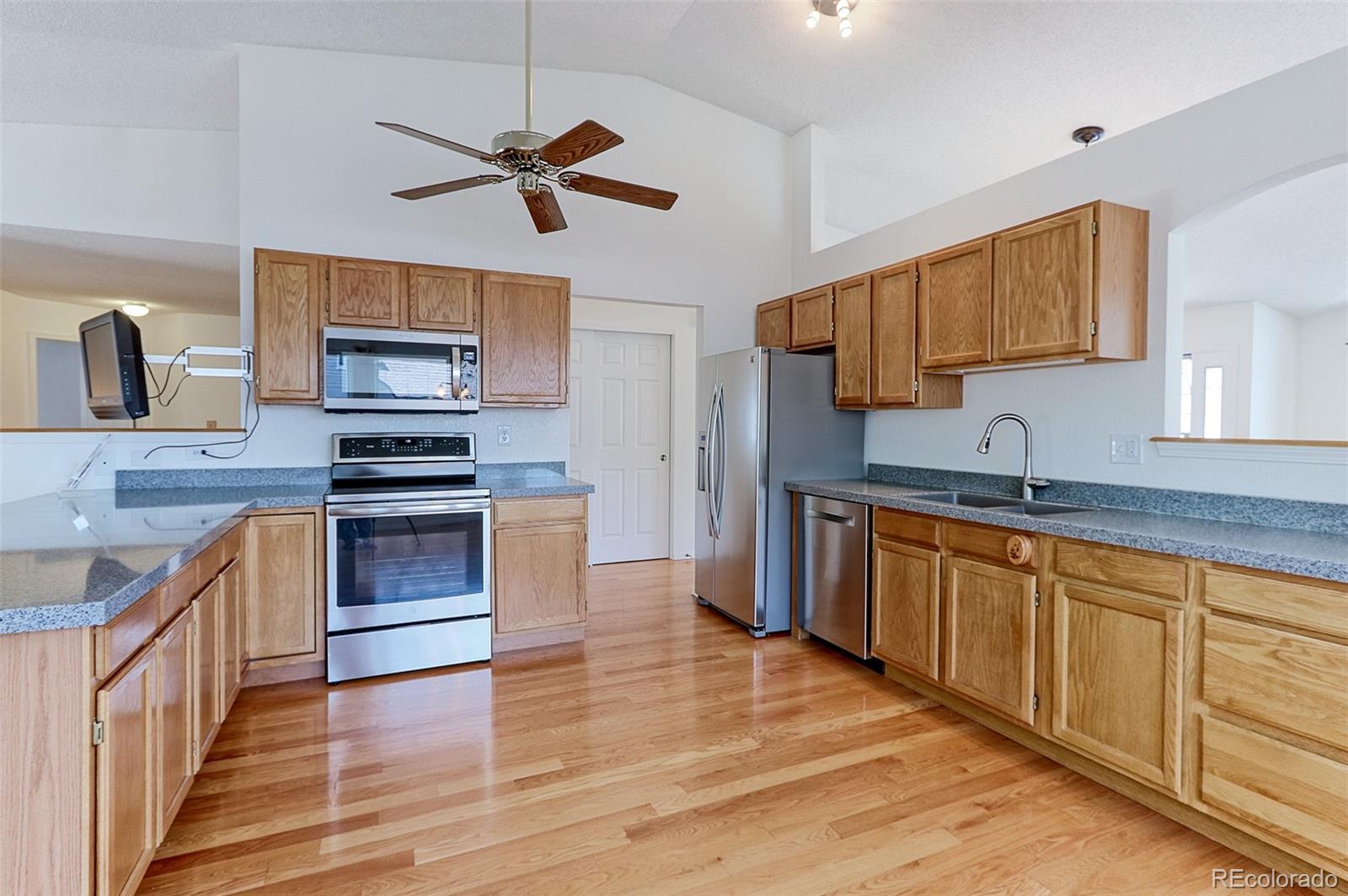 MLS Image #16 for 12935  lake circle drive,thornton, Colorado