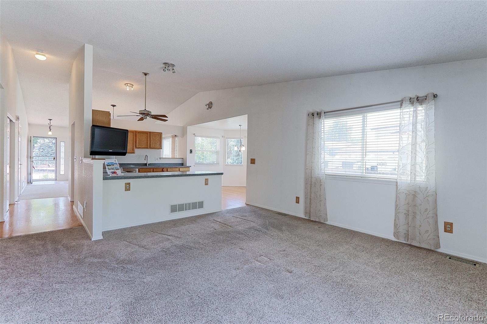 MLS Image #22 for 12935  lake circle drive,thornton, Colorado