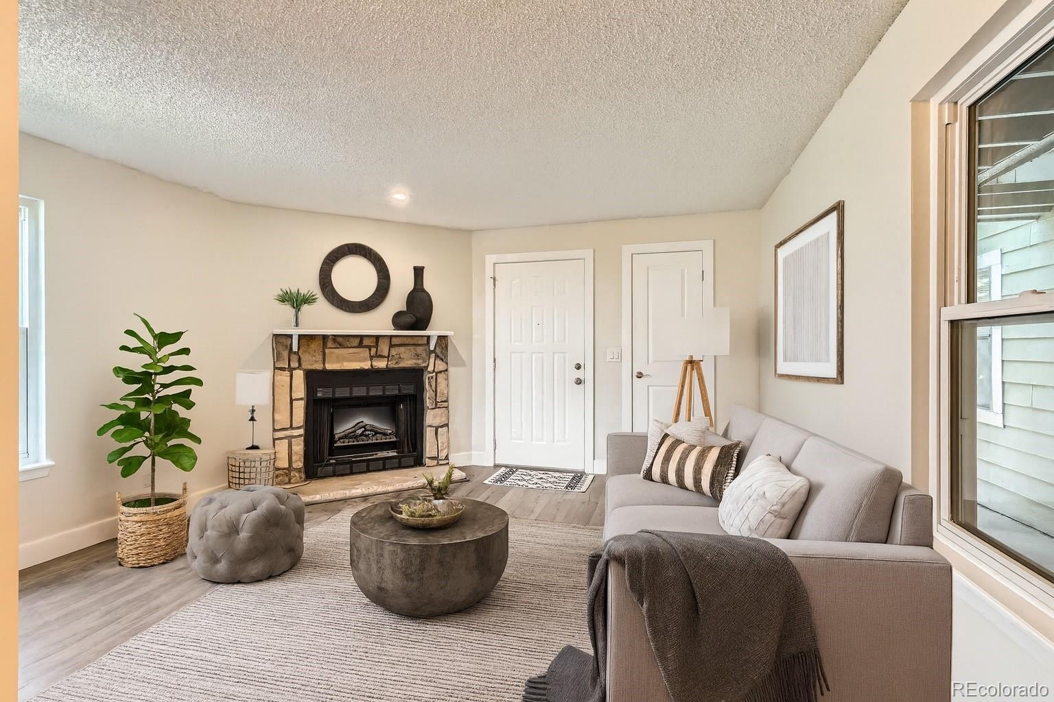 MLS Image #3 for 909 s dawson way 2,aurora, Colorado