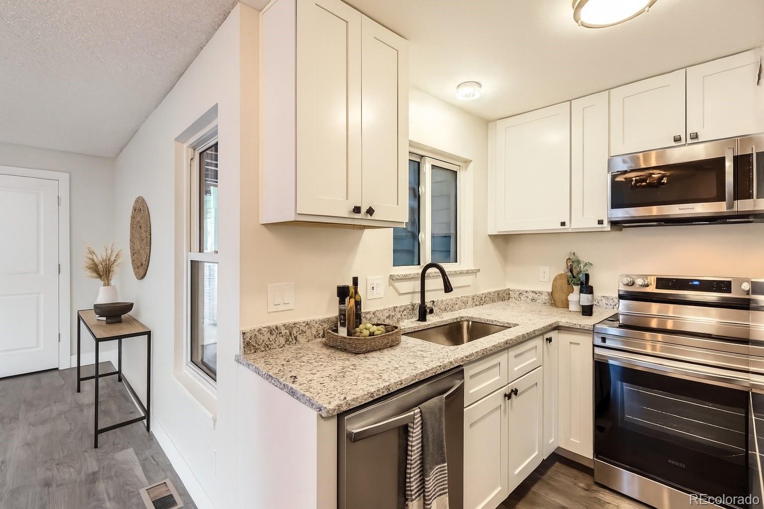 MLS Image #4 for 909 s dawson way 2,aurora, Colorado