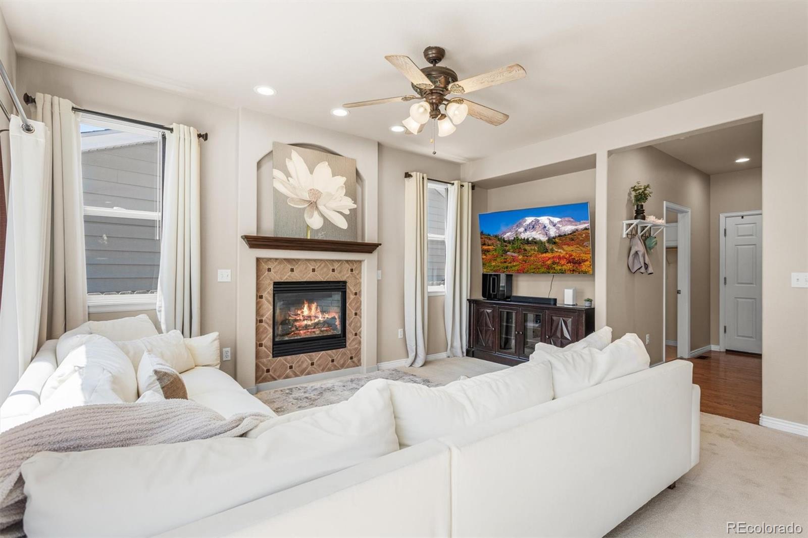 MLS Image #13 for 19064 e oak creek way,parker, Colorado