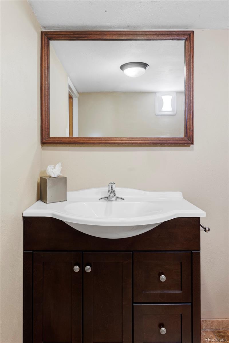 MLS Image #21 for 9000 w 4th place,lakewood, Colorado