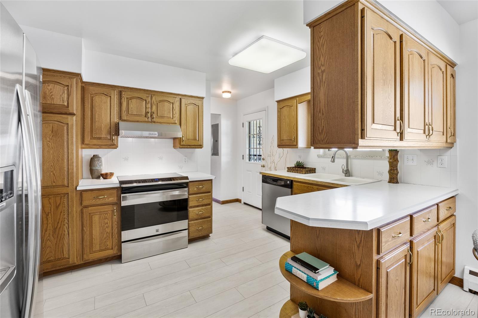 MLS Image #14 for 2501 e arkansas avenue,denver, Colorado
