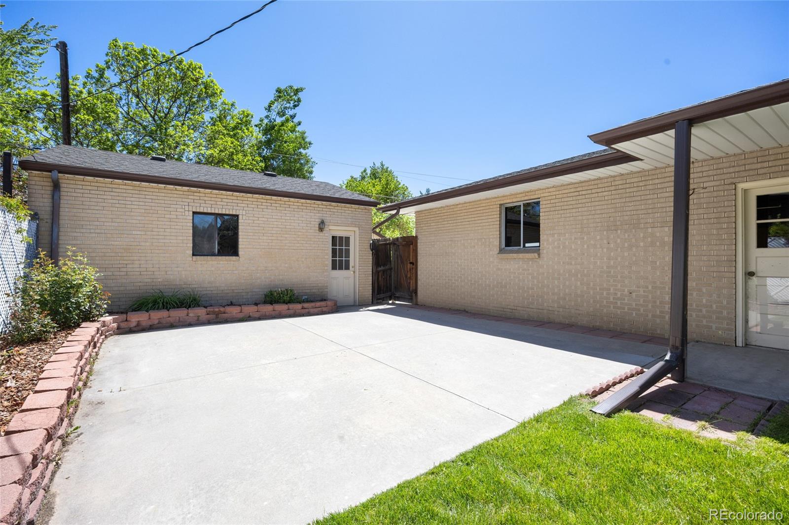 MLS Image #48 for 2501 e arkansas avenue,denver, Colorado