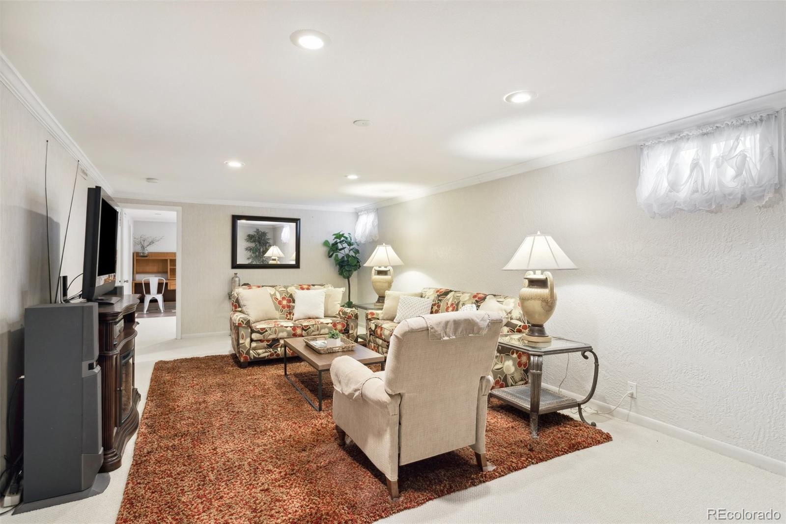 MLS Image #11 for 913  panorama drive,colorado springs, Colorado