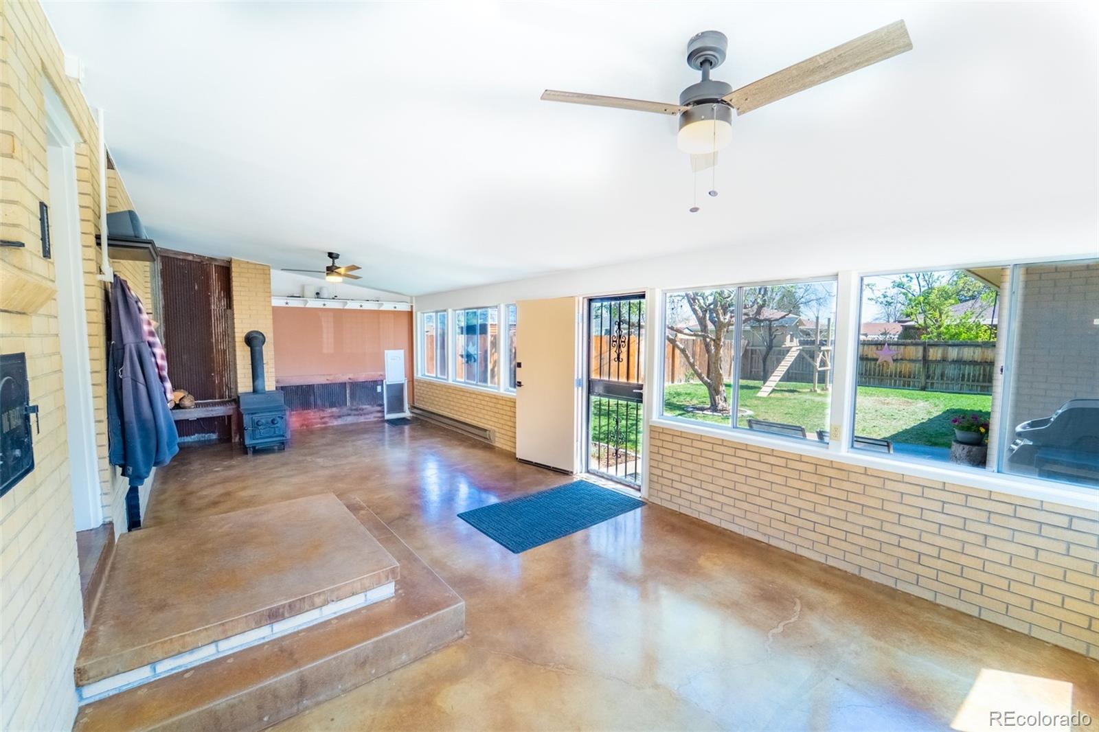 MLS Image #14 for 2548 s zurich court,denver, Colorado
