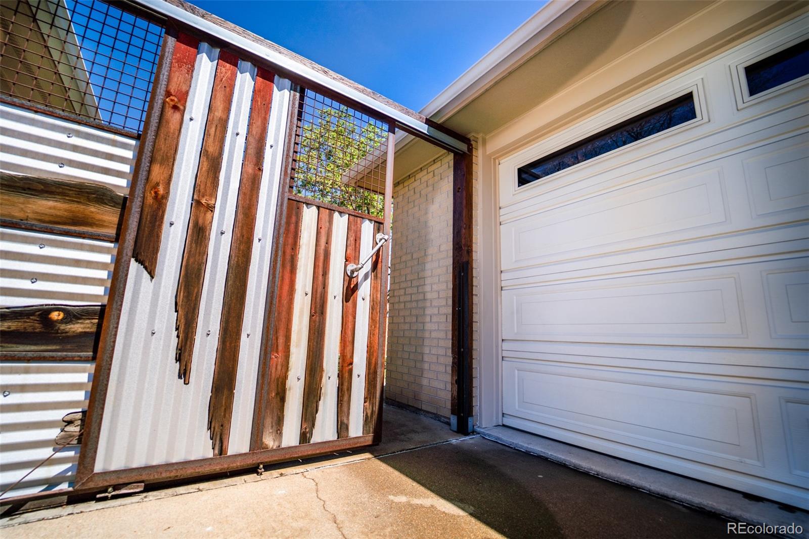 MLS Image #30 for 2548 s zurich court,denver, Colorado