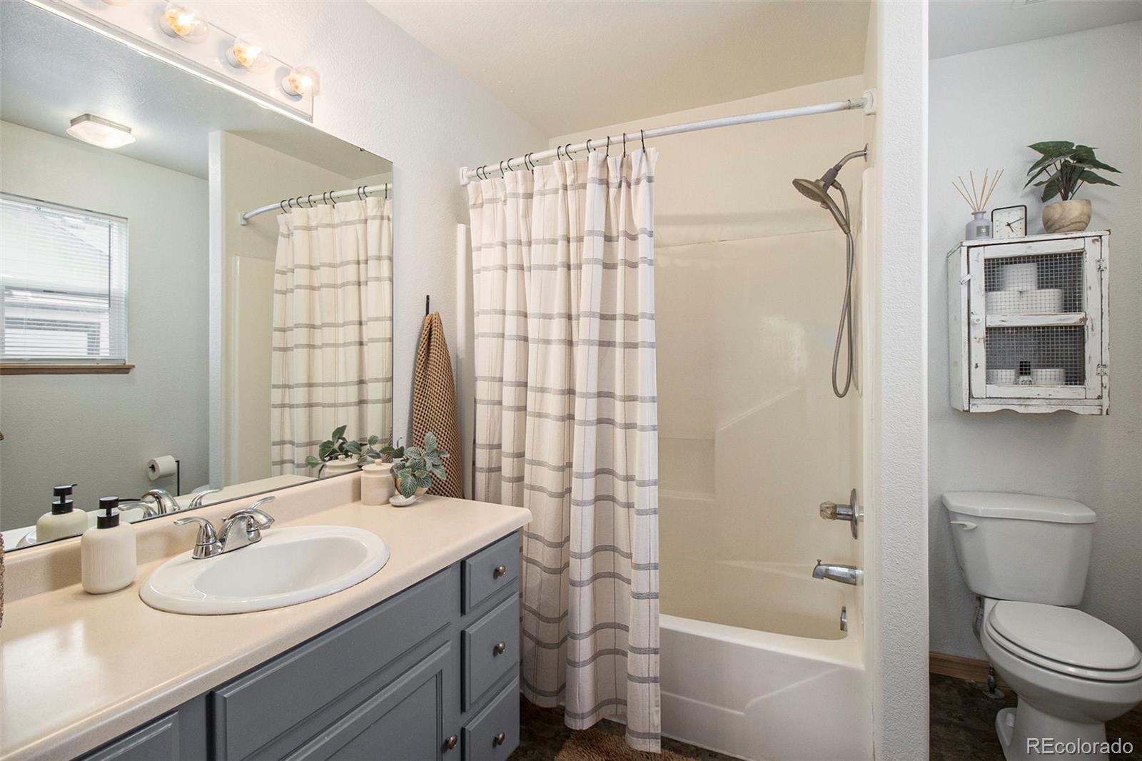 MLS Image #12 for 2045  parkwood drive,johnstown, Colorado