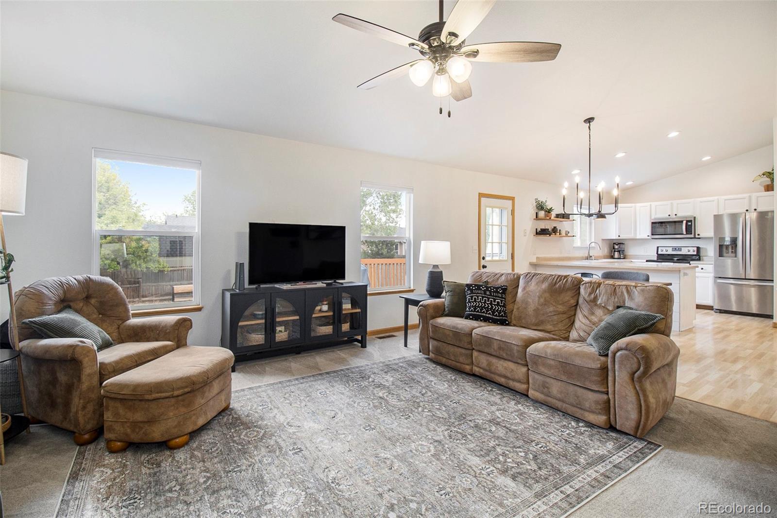 MLS Image #4 for 2045  parkwood drive,johnstown, Colorado