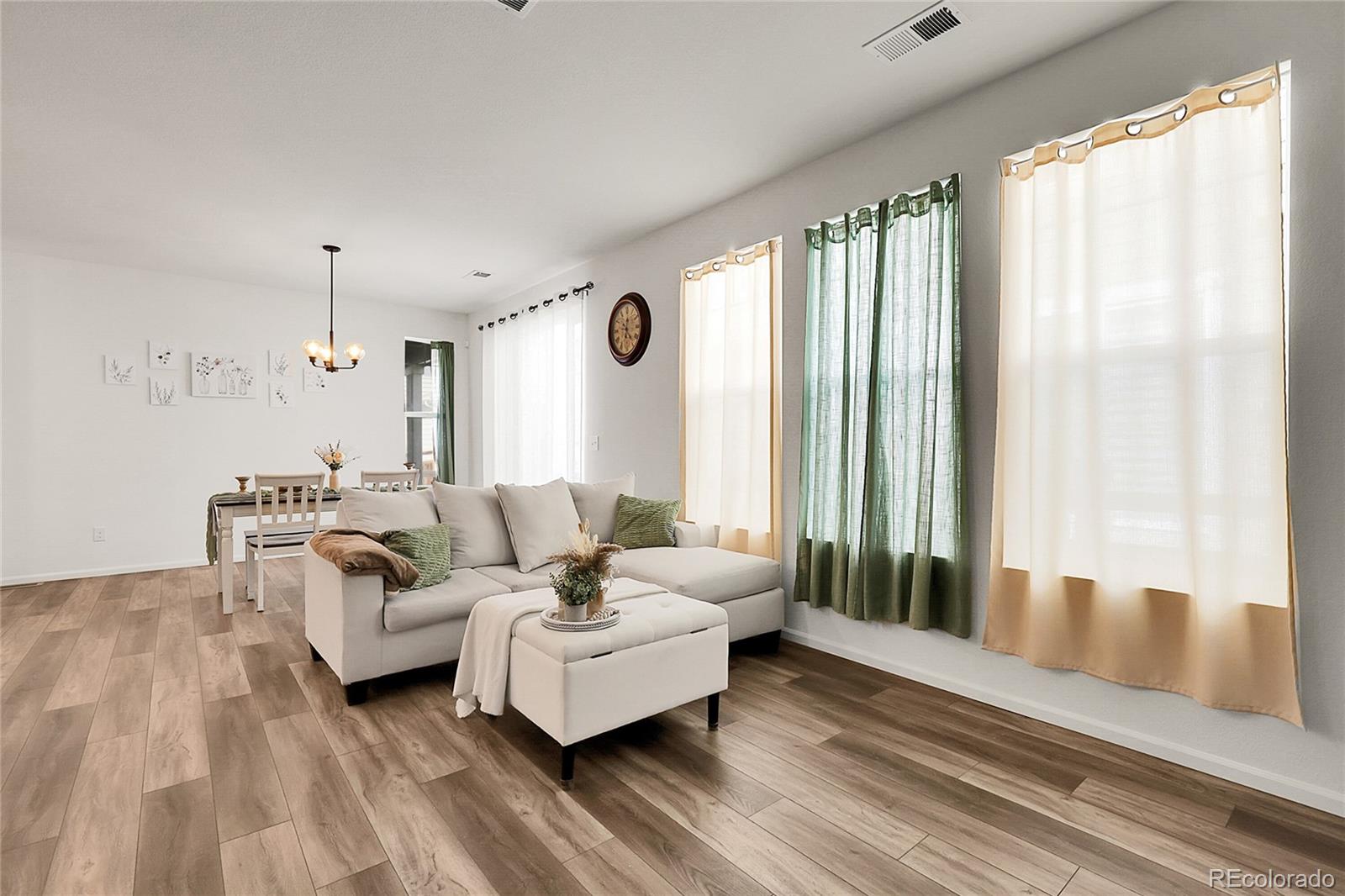 MLS Image #3 for 4358 s nepal court,centennial, Colorado