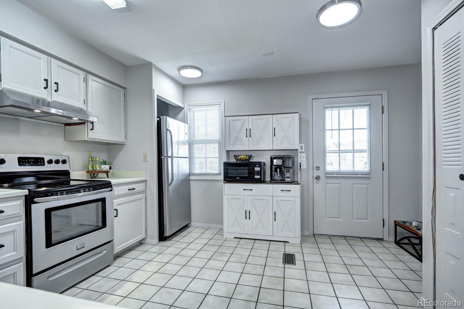 MLS Image #2 for 19804  summerset lane,parker, Colorado