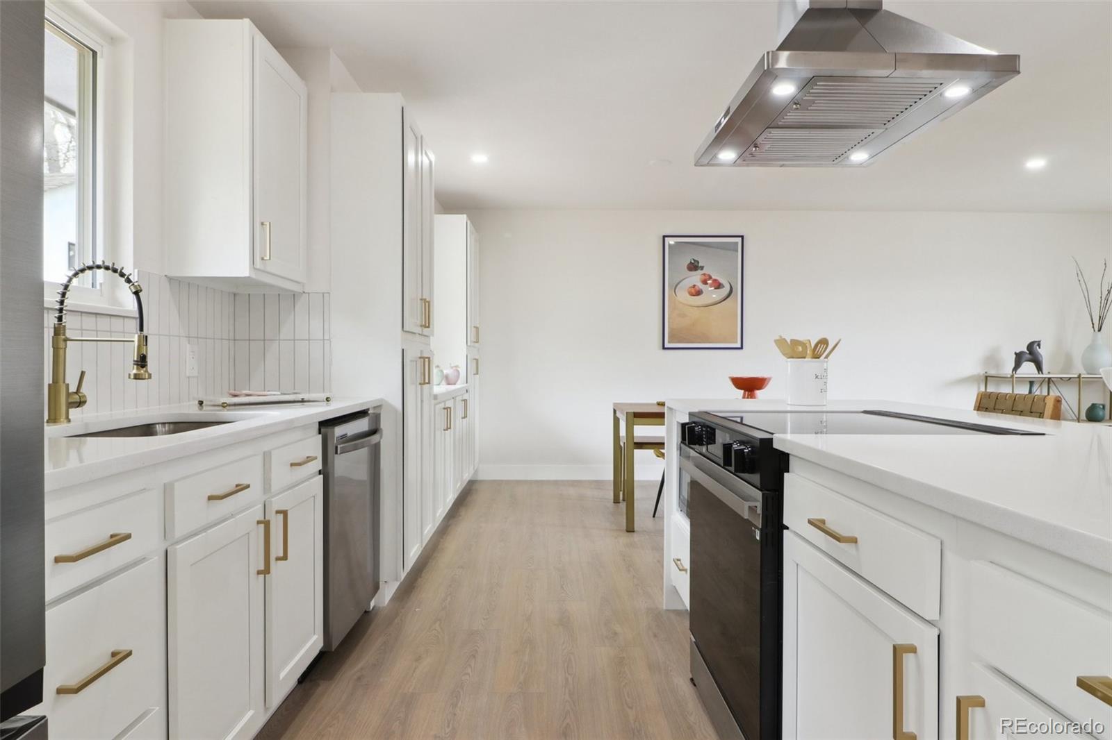MLS Image #11 for 7114 s costilla street,littleton, Colorado