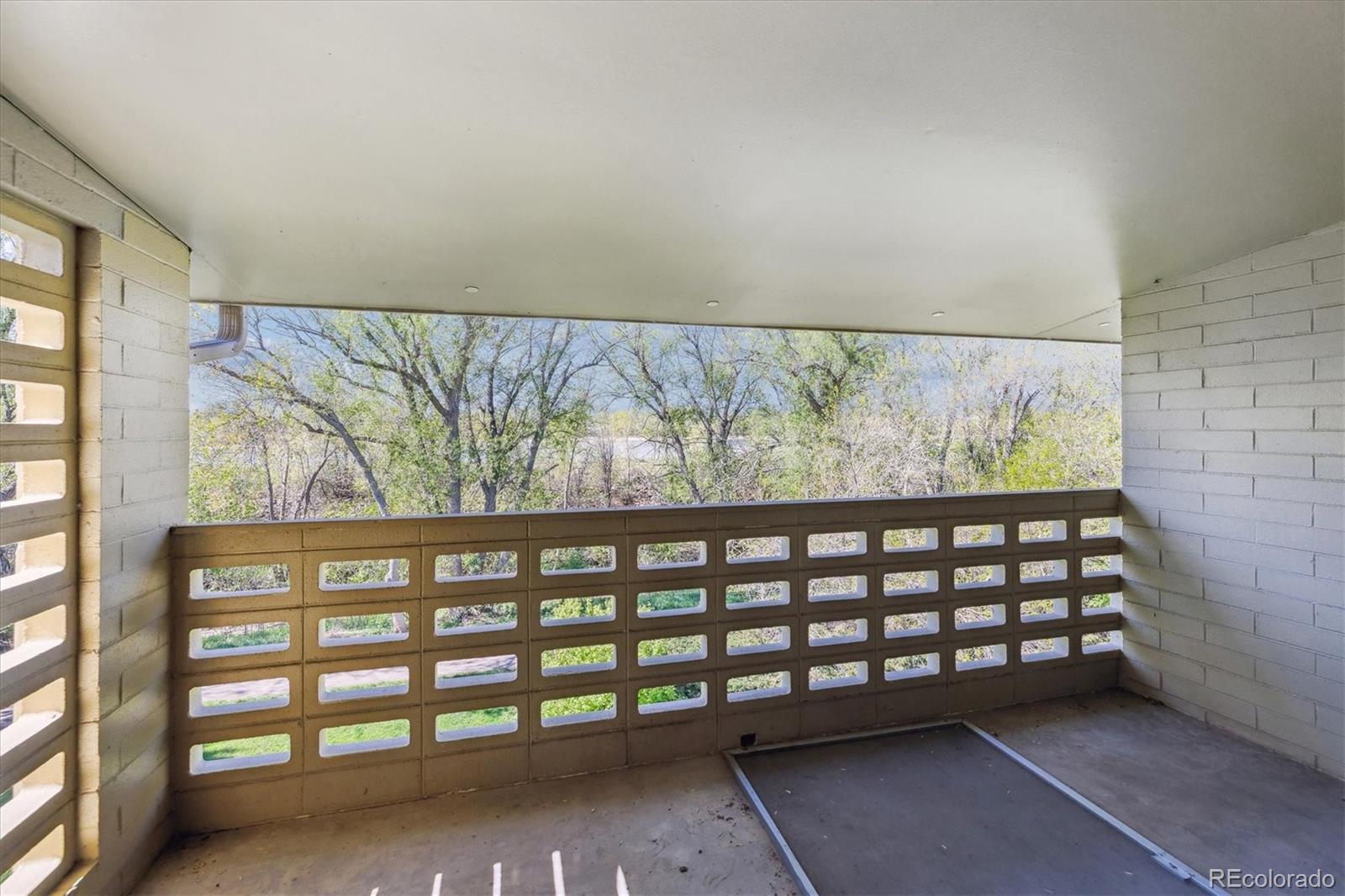 MLS Image #13 for 655 s alton way,denver, Colorado