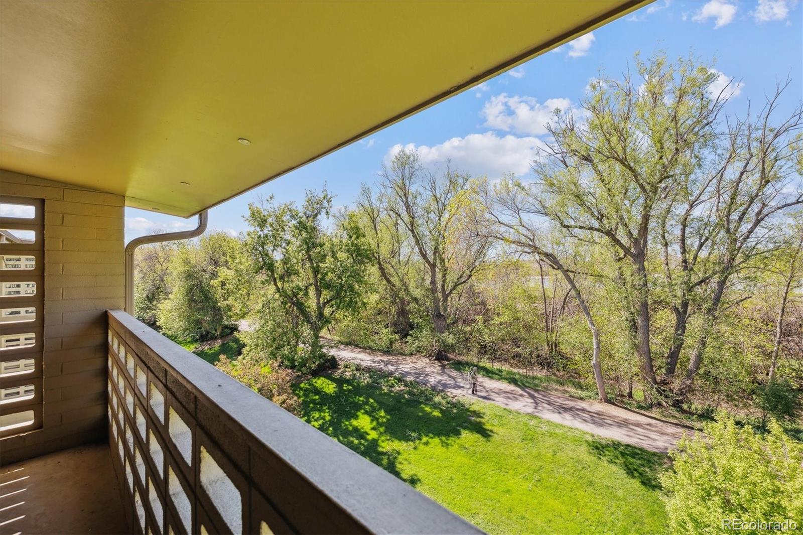 MLS Image #14 for 655 s alton way,denver, Colorado