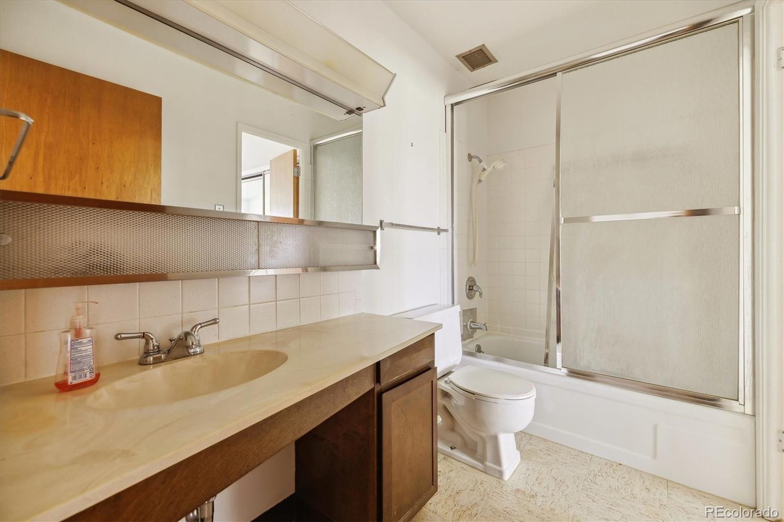 MLS Image #5 for 655 s alton way,denver, Colorado