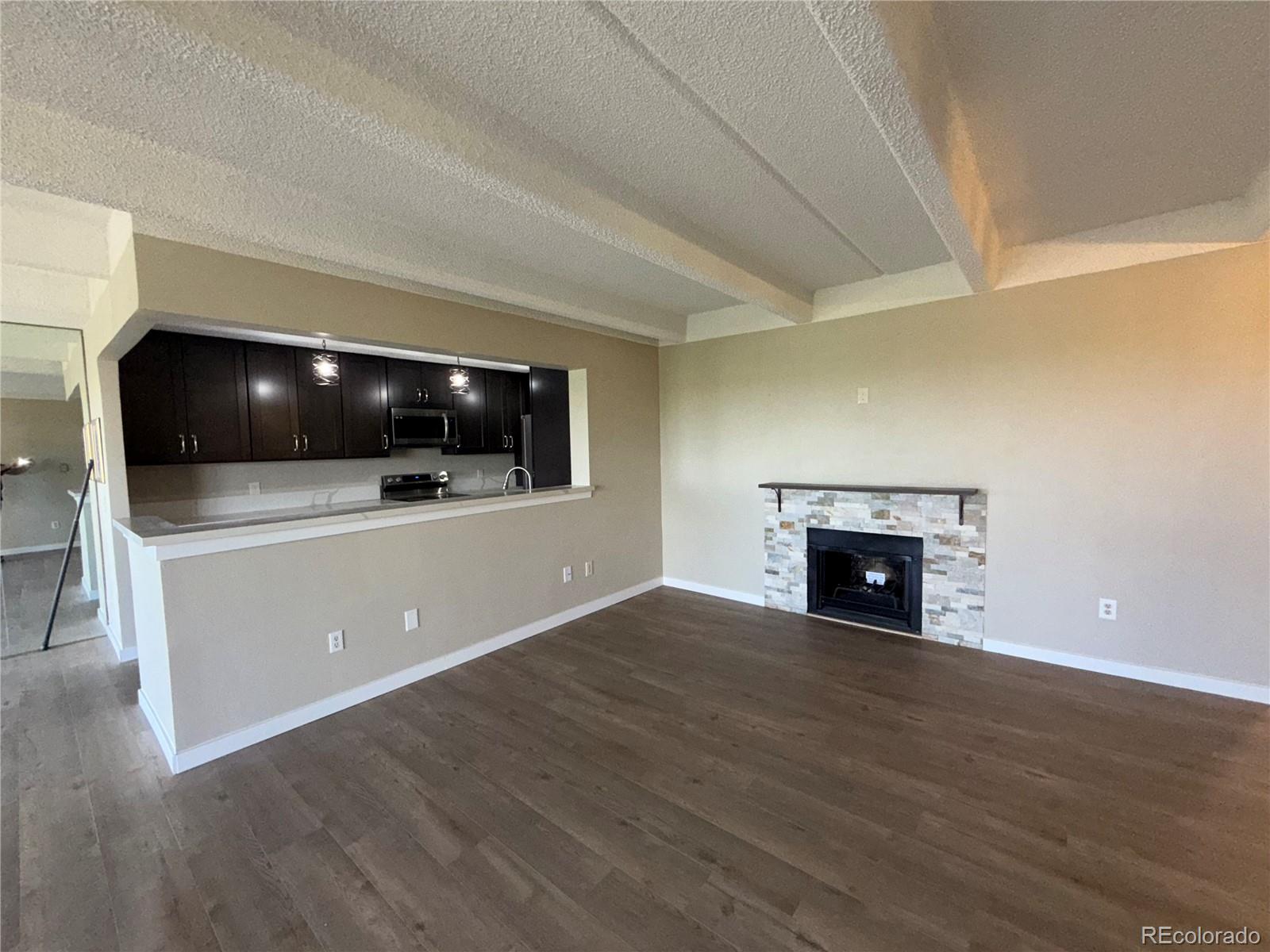 MLS Image #6 for 7865 e mississippi avenue,denver, Colorado