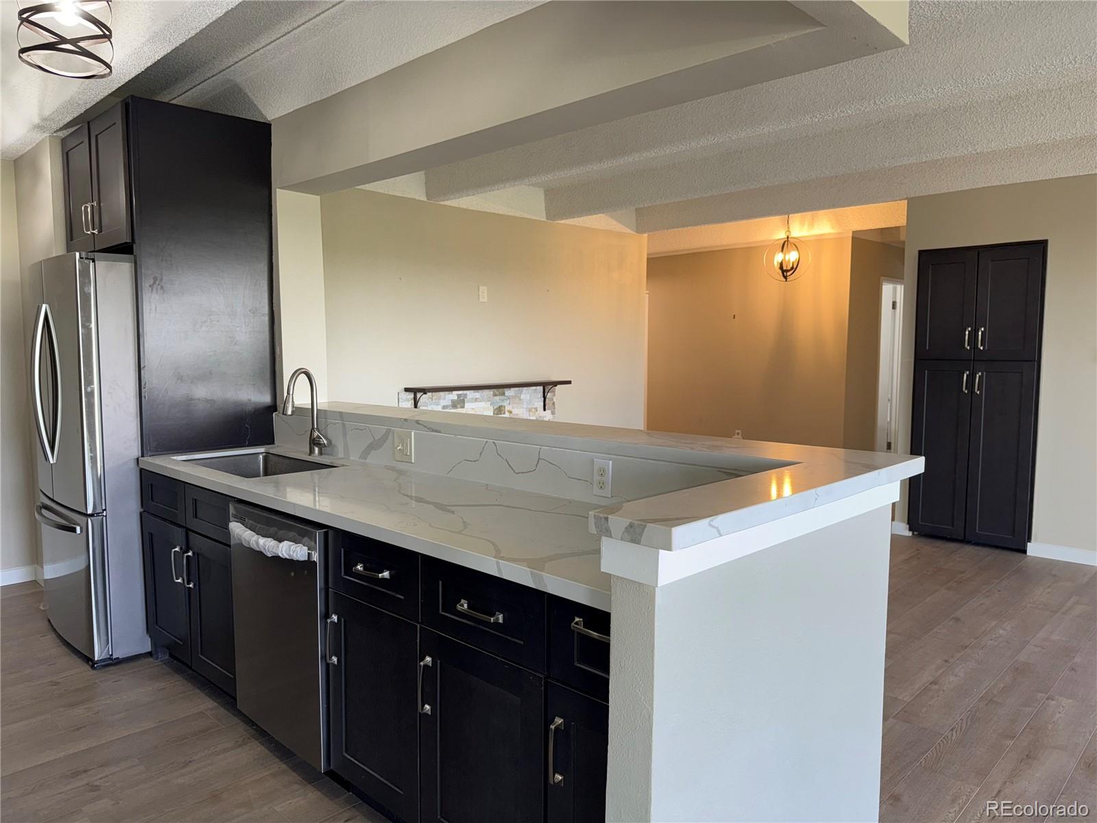 MLS Image #7 for 7865 e mississippi avenue,denver, Colorado