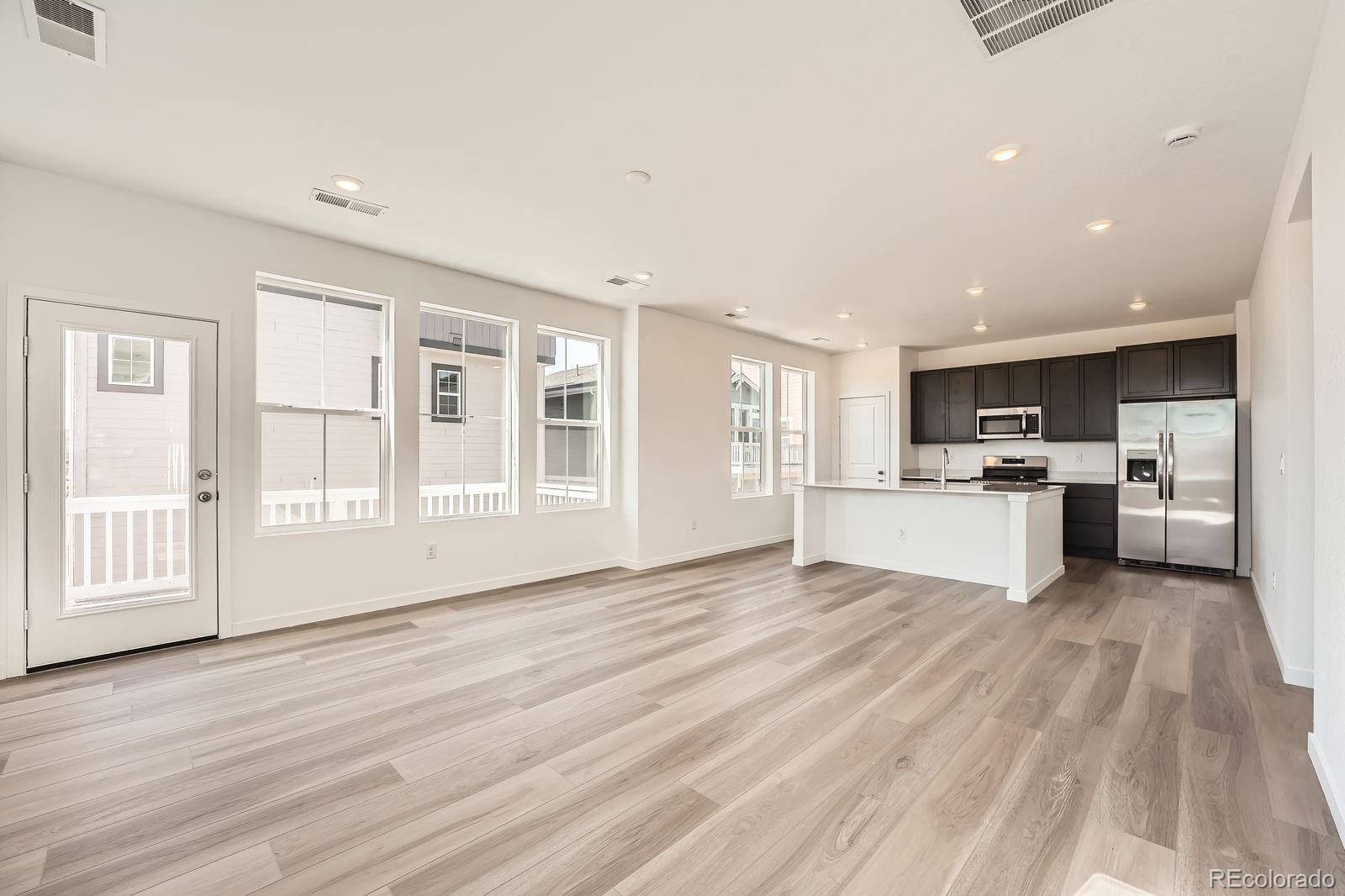 MLS Image #2 for 2150 s haleyville way,aurora, Colorado