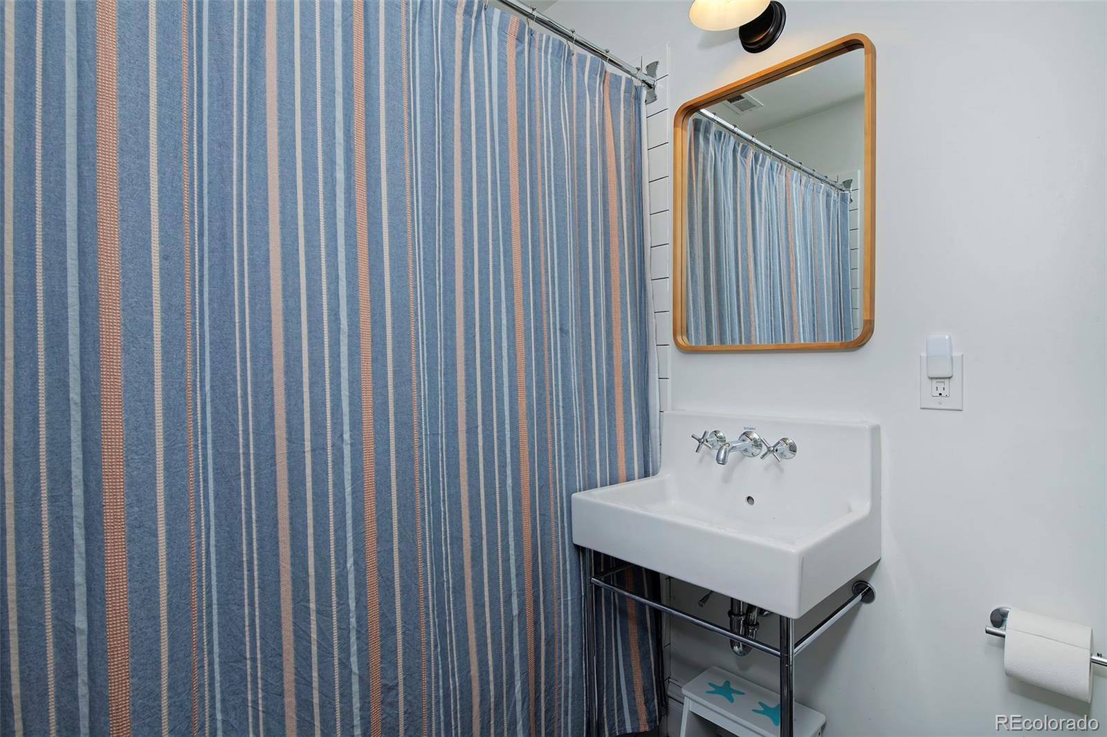 MLS Image #30 for 747 n downing street,denver, Colorado
