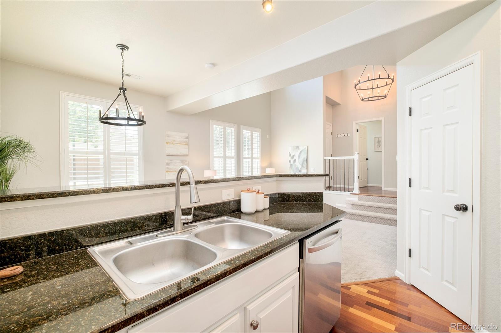 MLS Image #13 for 7777 e 23rd avenue,denver, Colorado