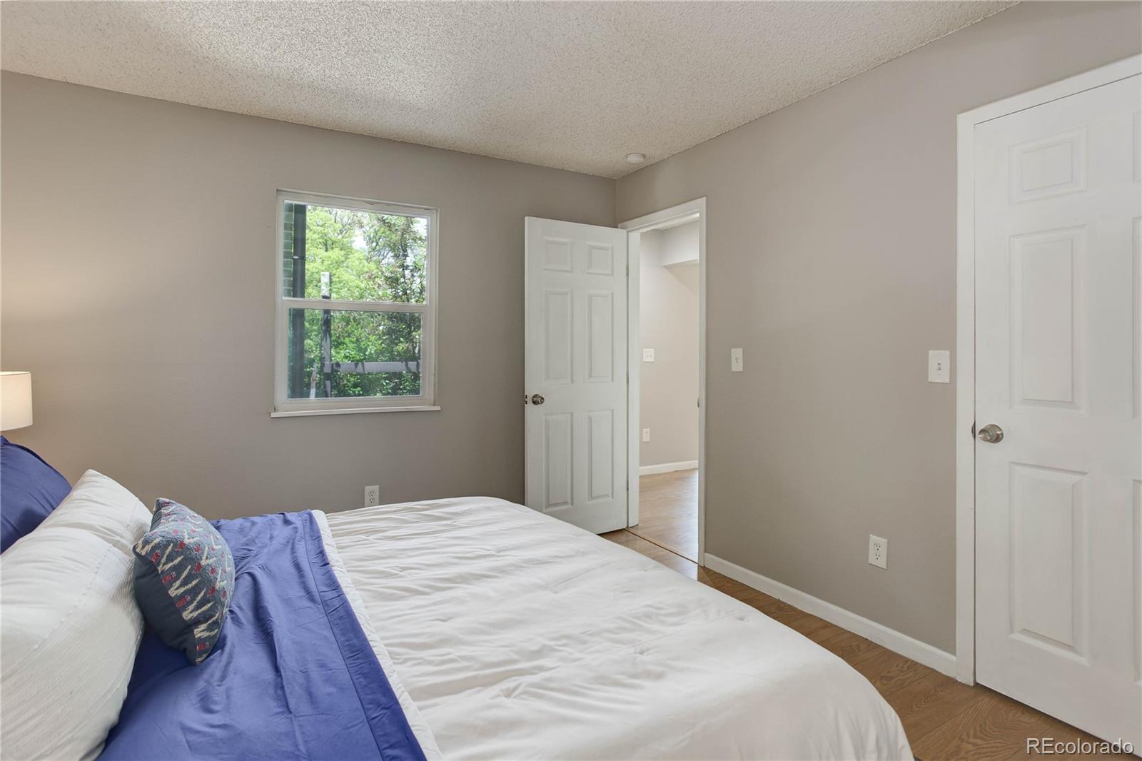 MLS Image #6 for 3550 s harlan street,denver, Colorado