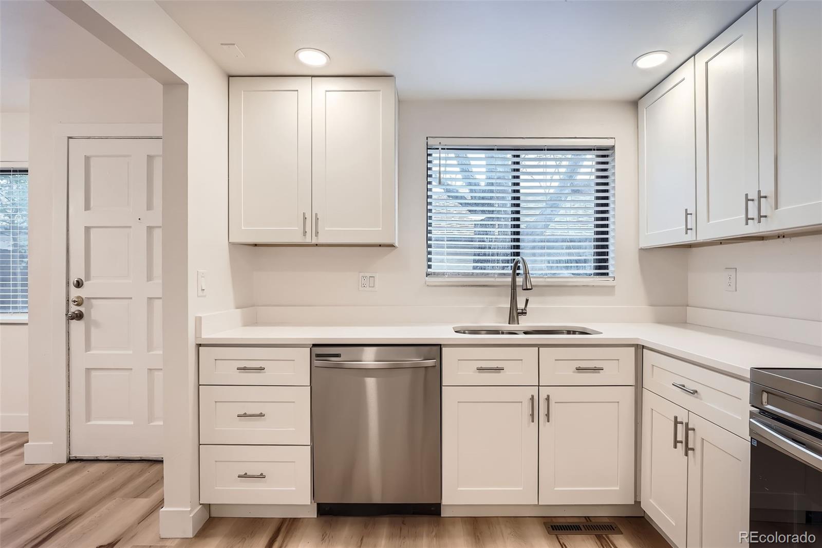 MLS Image #5 for 12010 e harvard avenue,aurora, Colorado