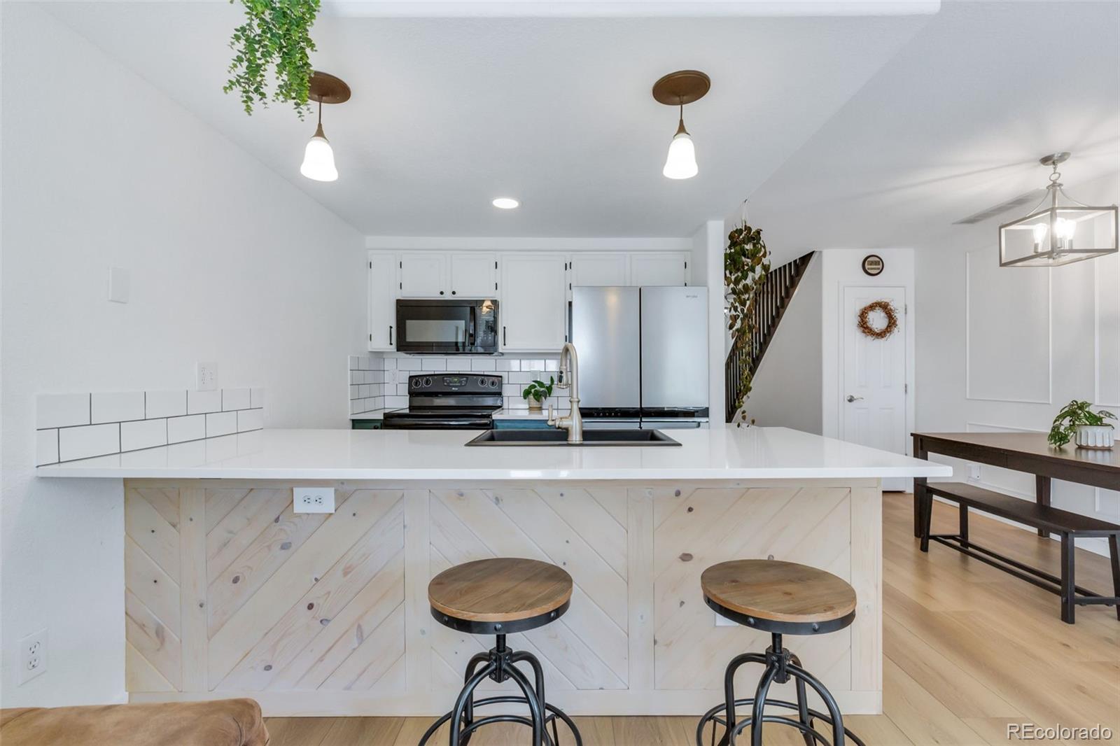 MLS Image #5 for 816  gabriel court,dacono, Colorado