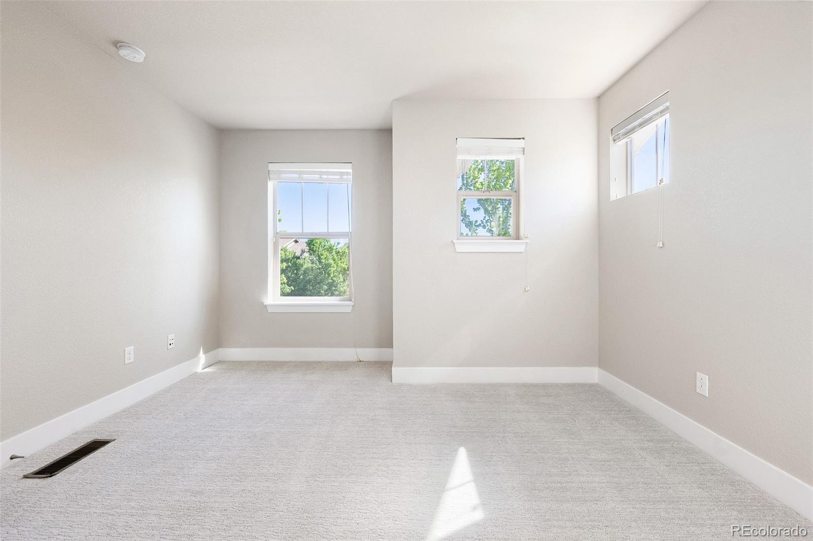 MLS Image #18 for 2161  willow court,denver, Colorado