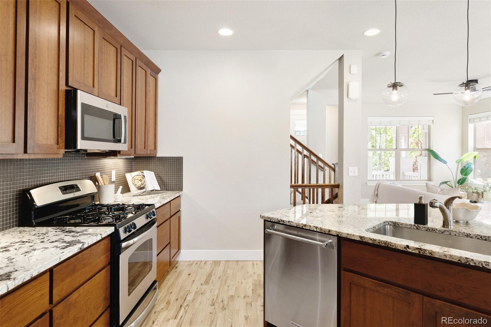 MLS Image #7 for 2161  willow court,denver, Colorado