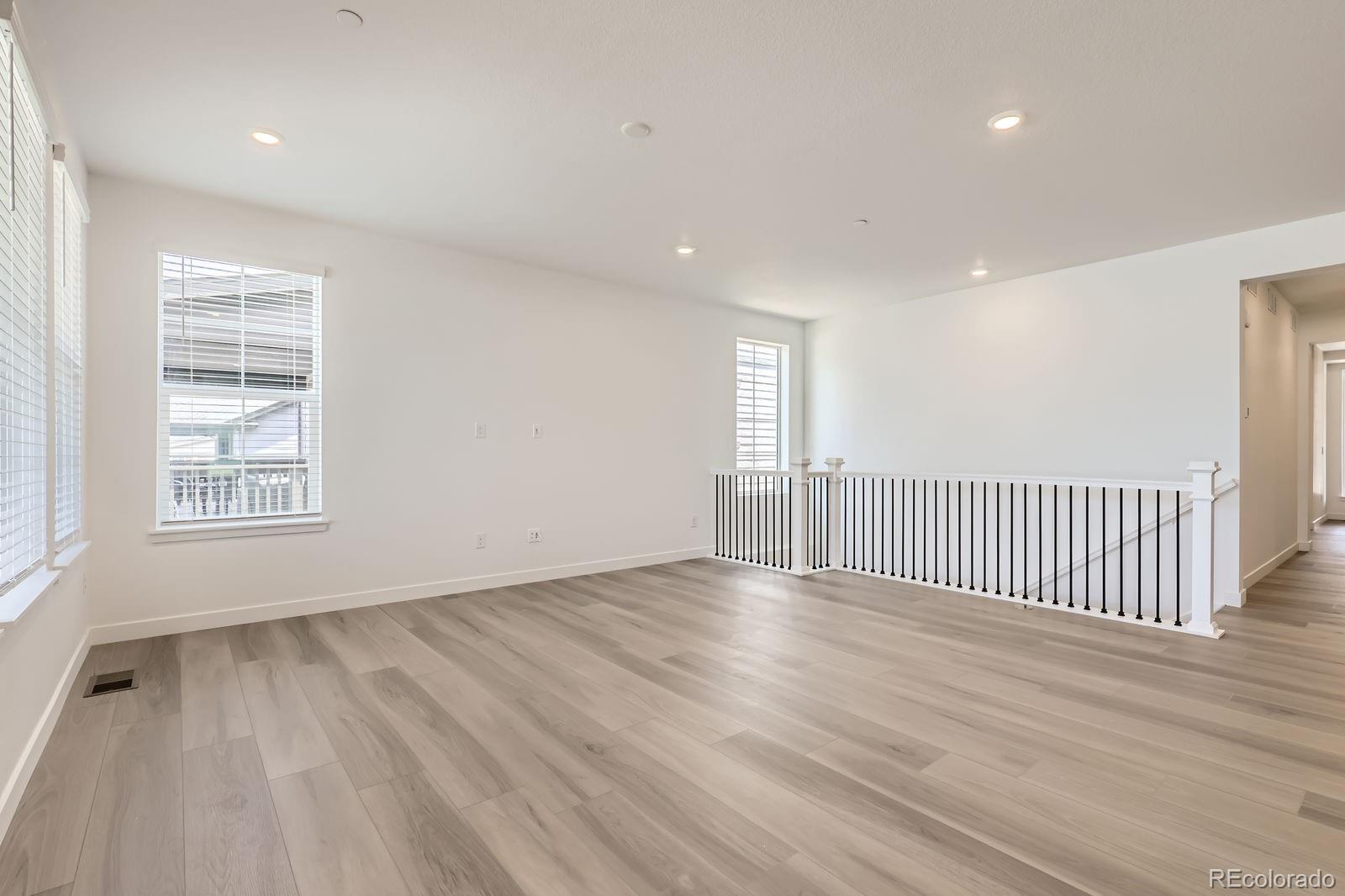 MLS Image #5 for 576  nightsky street,erie, Colorado