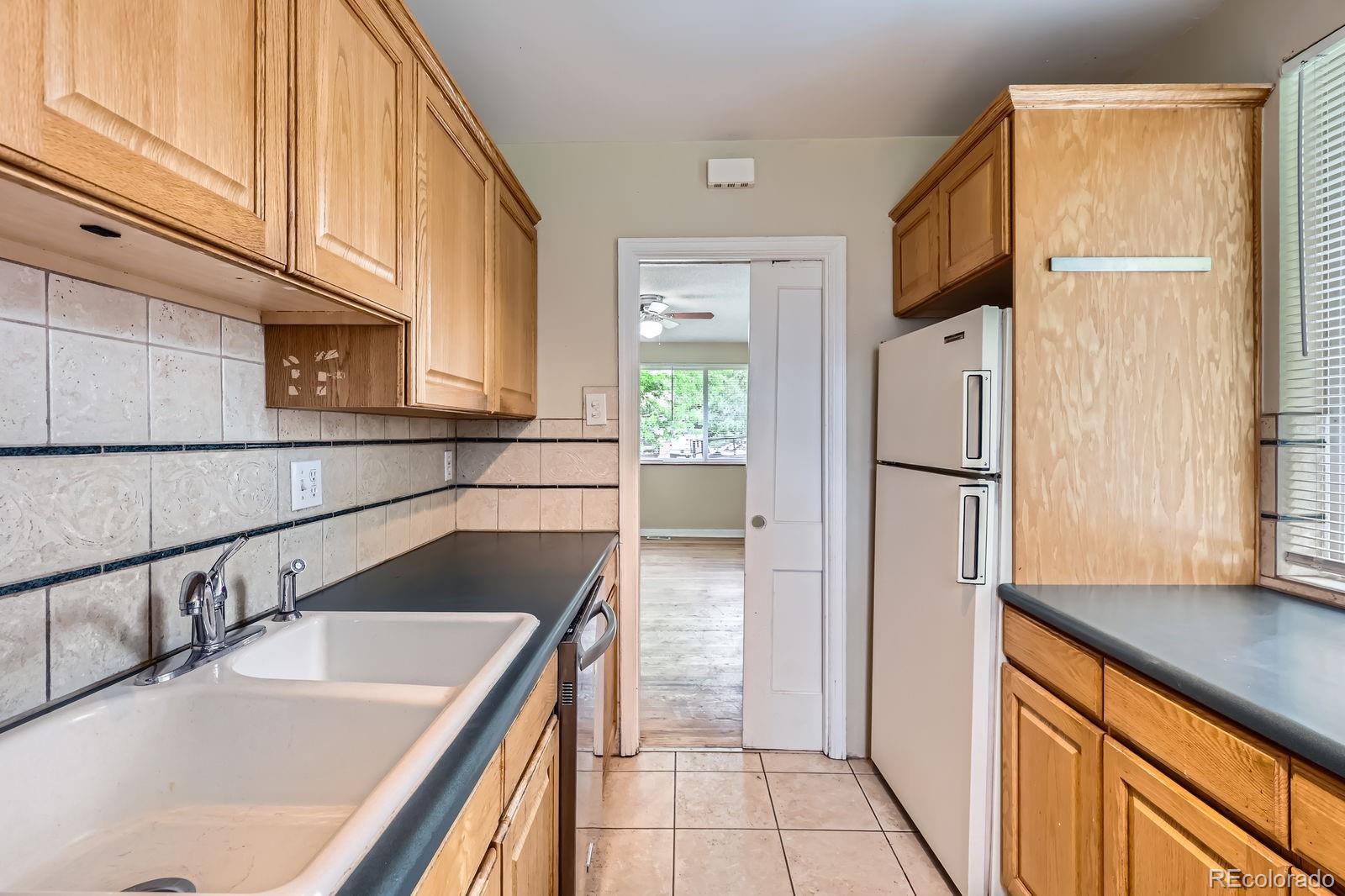 MLS Image #10 for 1325  geneva street,aurora, Colorado