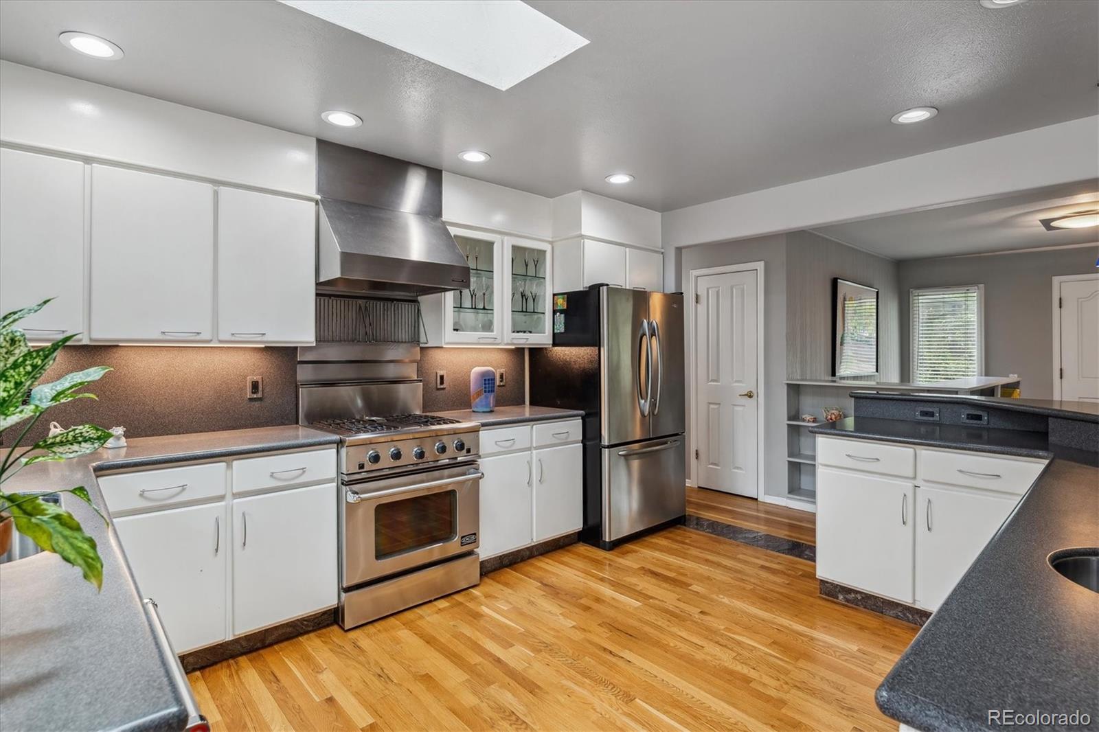 MLS Image #9 for 2041 w briarwood avenue,littleton, Colorado
