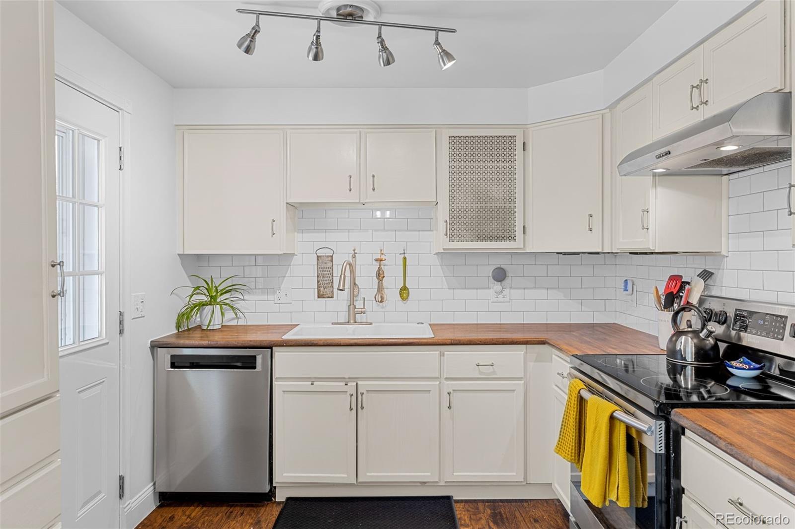 MLS Image #10 for 4544 w 65th avenue,arvada, Colorado