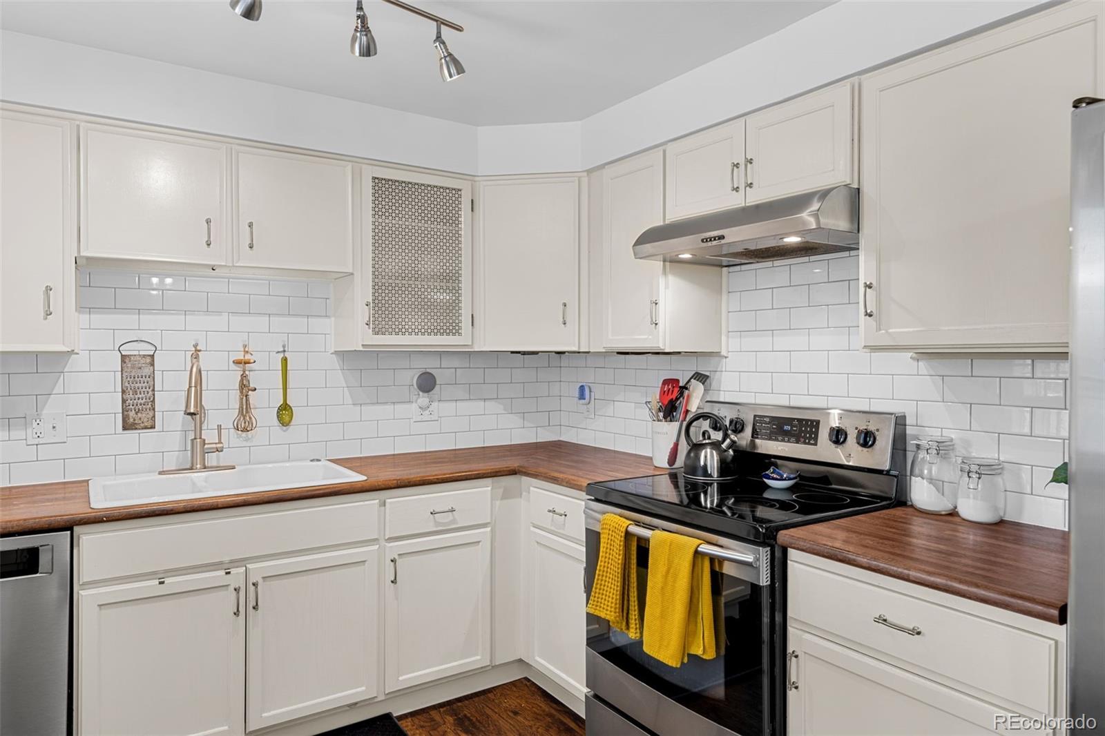 MLS Image #13 for 4544 w 65th avenue,arvada, Colorado
