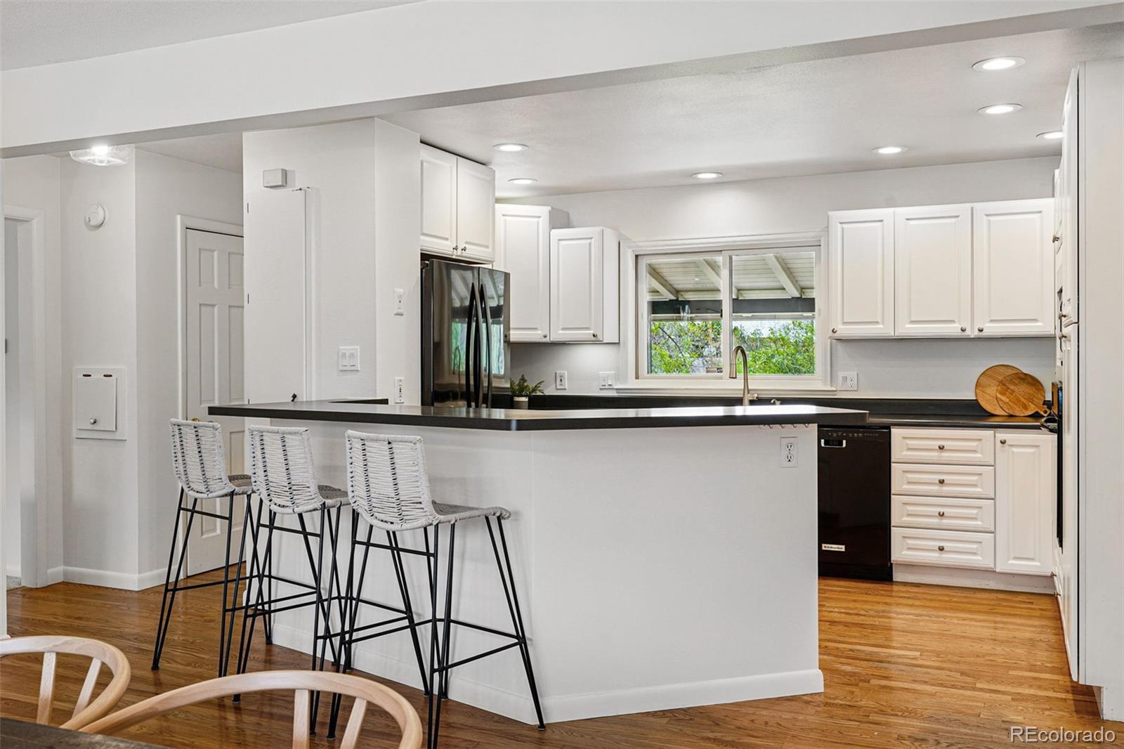 MLS Image #14 for 2448 s leyden street,denver, Colorado